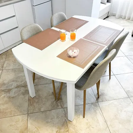 Delight 808 Appartement *